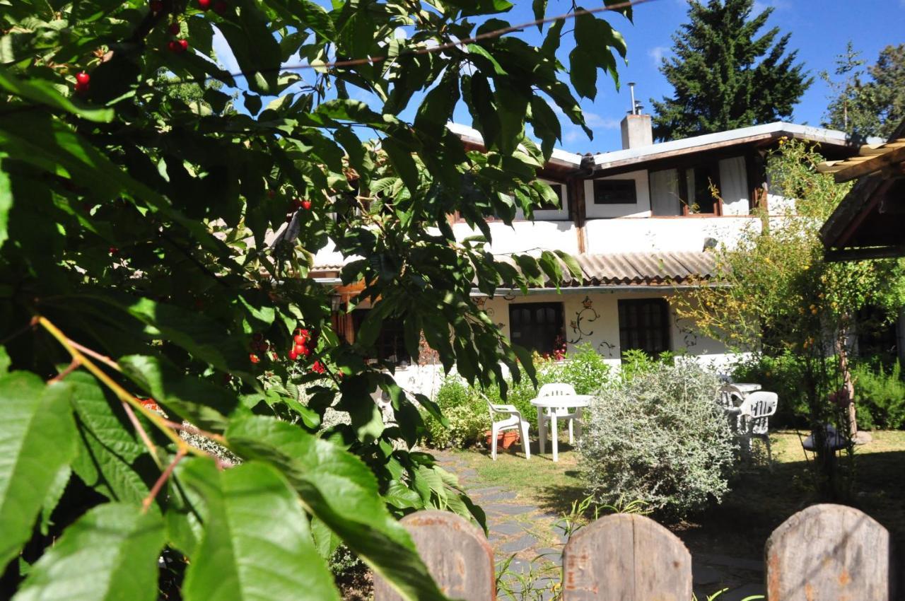 La Casa Del Arbol - Hostel El Bolson Exterior photo