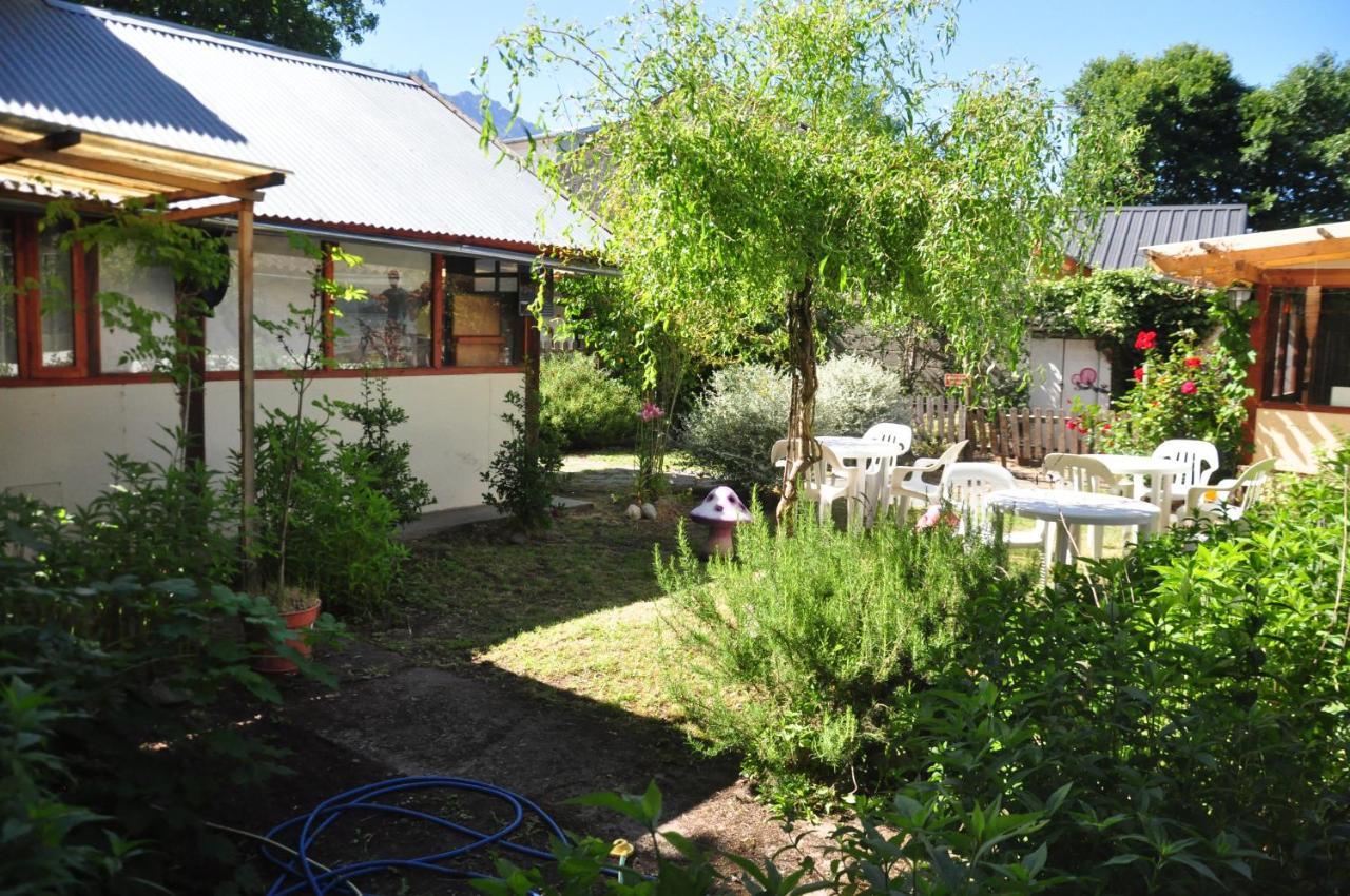 La Casa Del Arbol - Hostel El Bolson Exterior photo