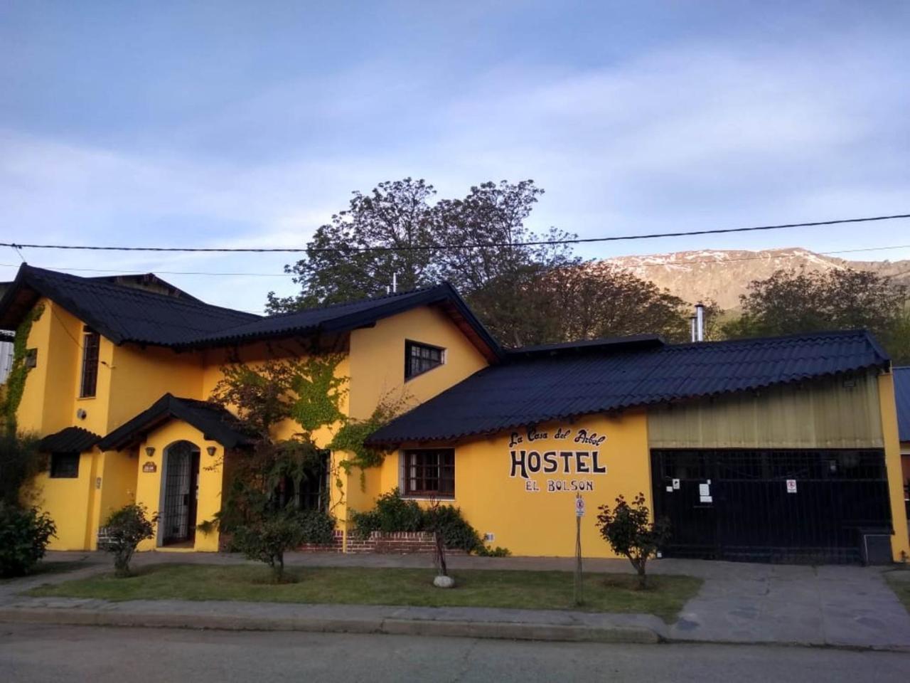 La Casa Del Arbol - Hostel El Bolson Exterior photo